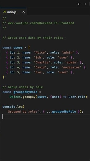 JavaScript | Group user data by their roles