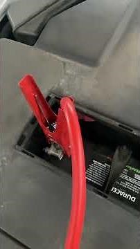 How to use Hyundai Santa Fe 2023 XRT to jump start another car