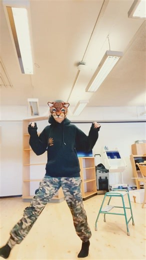 At my grandmas job XD #rat #dance #mask #fypシ