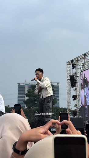 @smash.indonesia - Inikah Cinta at #sooramusicfestival