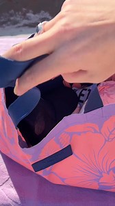 What's in our beach bag ☀️ Shop the best beach bag ever: https://bit.ly/44kTED9?utm_source=facebook&utm_medium=social&utm_campaign=dhfacebook&utm_content=app.dashsocial.com/aloha-collection/library/media/522892129 | ALOHA Collection