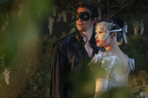 Bridgerton Showrunner Drops Season 4 Clues: "Can I Say 'Bathtub'?"