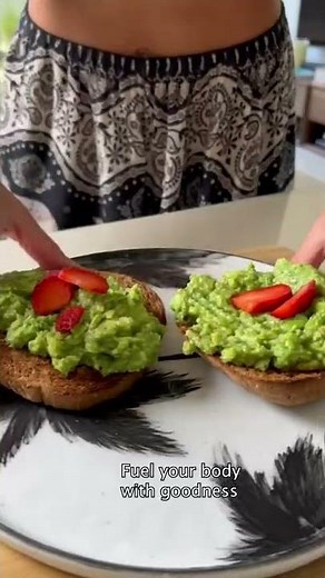 How to Debloat & Glow on your period ✨ #Shorts