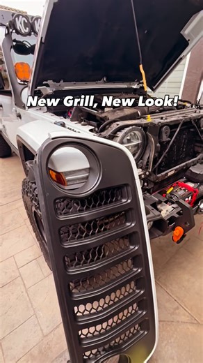Got the New Grill with Pre Runner Lights from @yottooverland fast shipping and very easy install #jeep #overland #getoutside #adventures #jeepgladiator #jeeplife #camping #bajaoverland #offroad | Marco Baja Overland