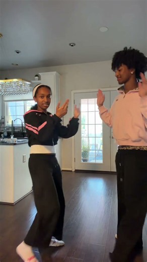 who dat in the back #dance #duo
