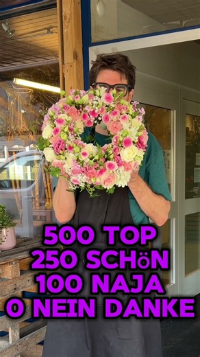 Wie gefällt dir dieser Kranz? #blumen #floral #florist #dekor #diy #floristik