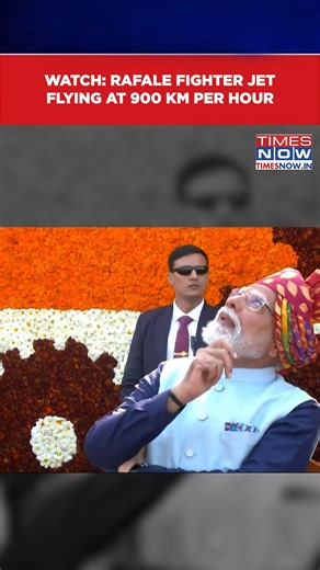 77th Republic Day Parade: Watch Rafale Fighter Jet Flying At 900 Km Per Hour | Delhi | TIMES NOW