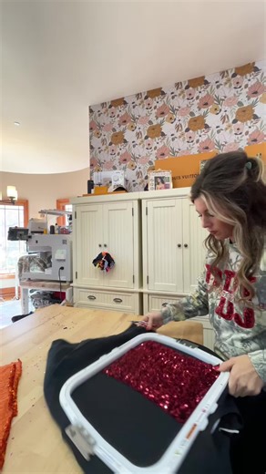 #smallbuiness #applqiueembroidery #gamedayoutfit #embroideredcrewneck #chasingdreams