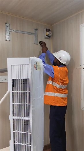 21K views · 2.2K reactions | Ac Technician Life 梁✅ #jamshedpur #actechnician #acservice #acinstallation #aclover #fyp #fypage #viralvideos #viralreels #video #trendingreels #trending #shorts #urbancompany #airconditioning #instagram #instagramreels #explore | Arbab Technician | Facebook