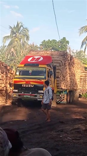 1.3K views · 18 reactions | #hilightseveryonefollowers2025 #highlight #triplets | Jan Jan Salise | Facebook