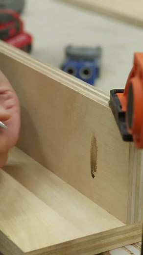 Efficient Woodworking with Jorgensen E-Z Hold Bar Clamps