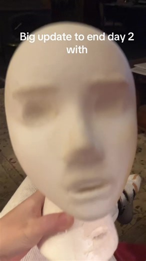 My posting is finally caught up with real time and he looks GOOD | #cosplay #cosplayprop #prop #erenjaeger #attackontitan