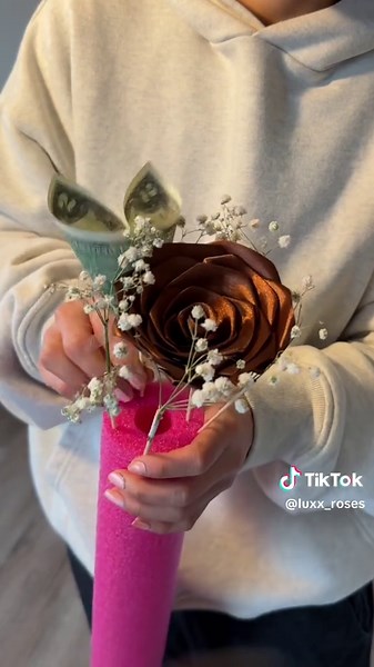 DIY Ribbon Roses: Create Stunning Bouquets Easily