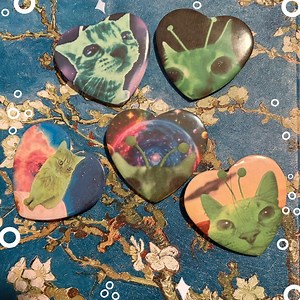 Silly Alien Cat Heart Shaped Button Bundle - Etsy