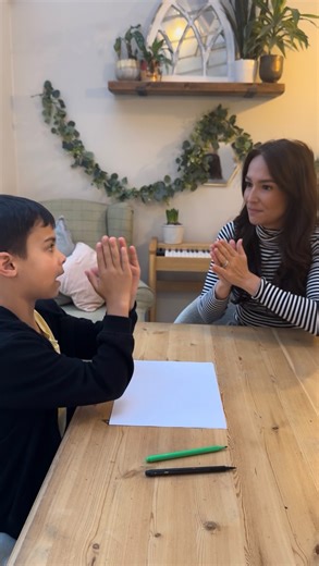 S O P H I E D A V I D ⭐️ on Instagram: "✨PHONICS - The ‘Scoop it’ Method ✨ This method is great when you’re learning to spell words with more than one syllable. So, great for those in year 1&2! There’s lots of ideas like this in my book Read, Write, Play 📖 If you have any questions let me know ❤️ #phonics #phonicsfun #phonicsforkids"