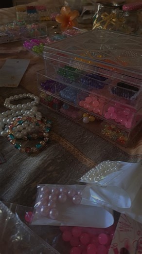 🛍🎀💫 on Instagram: "The struggle and chaos of setting up a stall 😩"