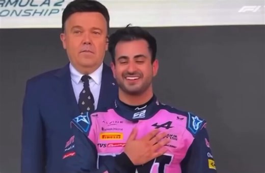 for the first time in history the Indian national anthem is played on a formula 2 podium ❤️