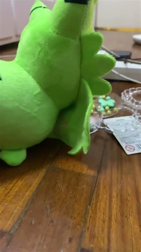 Feeding this gremlin // ‪@WimdyMagpie‬ ‪@FentyKruger‬ ‪@Cheeseburgerz-Lol‬ //