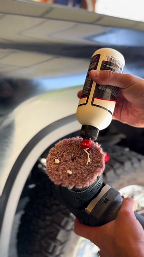 Multi-step correction 10 year coating 😮‍💨😮‍💨 #detailing #highcountry #diesel #l5pduramax #duramax #chevy #2500 #1500 #paintcorrection #ceramiccoating #f250 #ford #powerstroke #truck #trucktok #denali #gmc #bubbatruck🌾 #grapps #clean #shine #carwash #reps