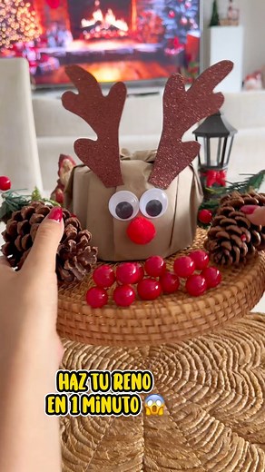 944K views · 9.5K reactions | Trasforma el papel higiénico en un reno navideño…hack #tips #decoracion #tips #ideascreativas #navidad | Tips de Lina | Facebook