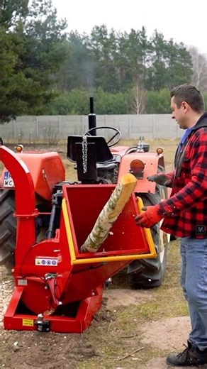 Learn about shredders for cutting wood into chips and chippers for cutting wood into pieces for t...