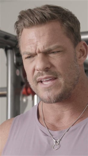 Alan Ritchson's meditation plan #menshealth