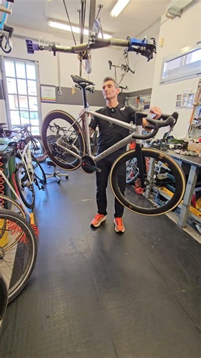 Guess the weight of the Cannondale CAAD 14