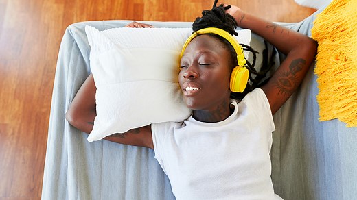 11K views · 27 reactions | PSA: Napping isn't just for kids! The benefits of a quick 10-20 minute nap can be as powerful as a full 8-hour snooze. So next time you nod off at your desk, don't feel too bad about catching some extra Z's. | Seeker by The Verge | Facebook