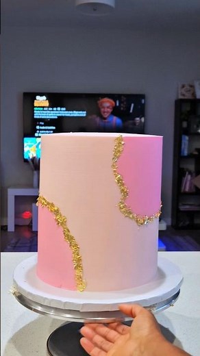 How to Make a Fault Line Cake | Pink & Gold Buttercream Tutorial #faultlinecake #faultline