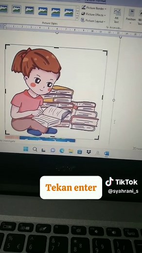 Cara Menggabungkan Gambar di Microsoft Word