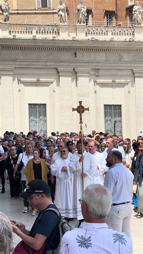 Vatican Good Friday Procession 🇻🇦🕯️ | A Powerful Easter Moment #vatican #italy