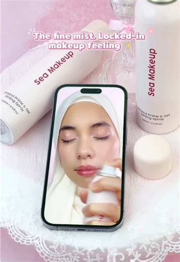 Locks Makeup for a Flawless, Long-Lasting Finish