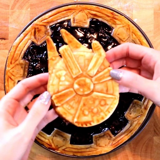 This Star Wars Millennium Falcon-inspired pie will send you into hyperdrive! Tag a friend who would eat this pie solo in less than twelve parsecs. (Great job, Pies Are Awesome!) | Food Network