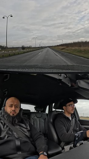 2K views · 21 reactions | The correct way to approach a traffic light controlled intersection #driverslicense #drivingschool #drivingtips #hedehusene #taastrup | Simplydriving.dk | Facebook