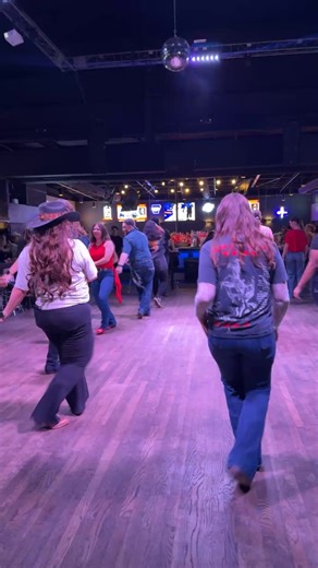 Coast Line Dance on Reels