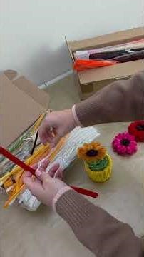 Flower in a pot - pipe cleaner flower #pipecleanerflower #pipecleanercrafts #howto #followme