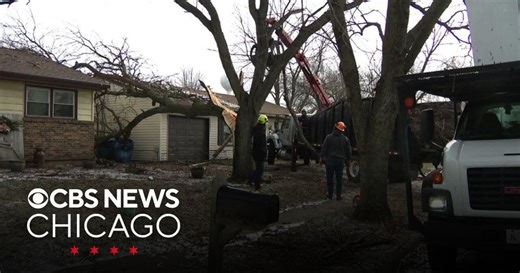 National Weather Service confirms tornado hit Pontiac, Illinois on Sunday