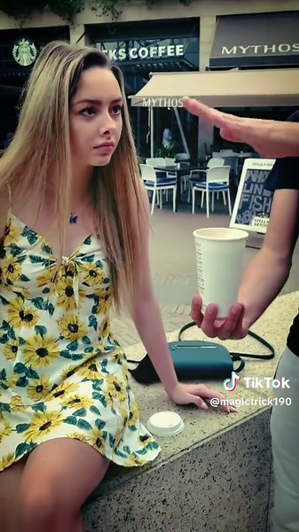 bast amazing magic trick viral video follow my account unfreeze my account #fyyyyyyy #foryou #foryoupage #magictricktutorial