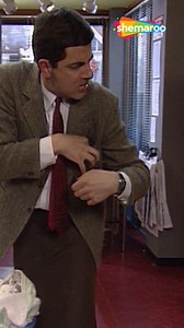 Mr Bean Washing Machine Mein Phans Gaye | #mrbean #rowanatkinson #hollywood #comedysketch #comedyshow #popular #tvshow #ShemarooComedy | Shemaroo Comedy