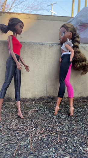 First vid outside at this park😭😭😭 . Should i make more videos outside?. #dolls #fyp #stopmotion #baddies #fights #fyp #fyp #funny #dollsfighting🤣