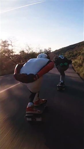 OVERTAKE!! #downhillskateboarding #fast #pov #skateboarding