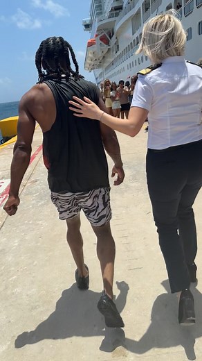 After saving someone that fell from the pier in costa Maya he still stopped to check on little oh me.. #mymanmymanmyman @Myron Tucker