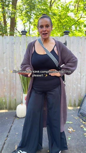 If you’re looking for a compression top similar to the Kim K tops I definitely suggest this it is made of the same fabric composition and it’s very comfortable. Great compression really hold you in it makes you feel smooth down! #MidsizeFashion #MidsizeControltops #ControlTop