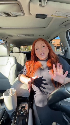 2.2K views · 5 comments | Thank you @foodnetwork for this classic Pioneer Woman recipe that I’ve been making for years! 燎 The easiest and most delicious tomato soup I’ve ever had. This makes such an easy weeknight dinner, but I also love it for a crowd! #tomatosoup #souprecipe #easydinners #weeknightmeals #grilledcheesesandwich | Ivy Pemberton | Facebook