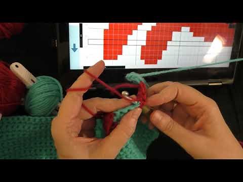 Color-changing in a Crochet Graphgan Right Handed Version