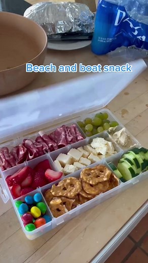 Perfect beach and boat snack. Tackle box charcuterie. Fill and keep in cooler. #momsoftiktok #beachvacation #momtipsandstricks #entertainingideas #momsover40 #southernhospitality #sullivansisland #isleofpalms #bocagrande #seasidebeach #alysbeach