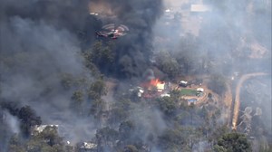 Australia: Bushfires threaten more homes near Perth