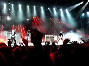 9/9/2011 The Party Song - Blink 182 (first time live!)