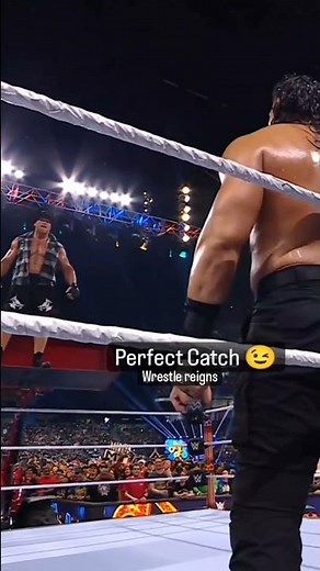 Roman Reigns catches 🤩🤩 mic from Brock Lesnar 🤭🤭