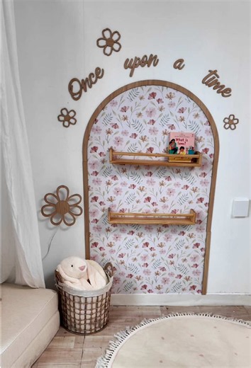 Dreamy Blush Flower Arch Wall Makeover